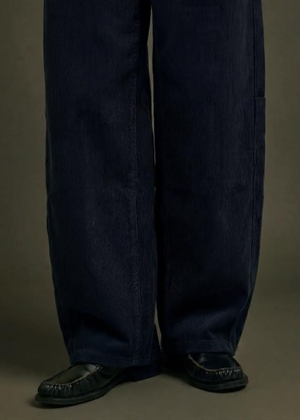 Moji Elsa mw super barrel jeans Black Denim/Brown Stitch Object 